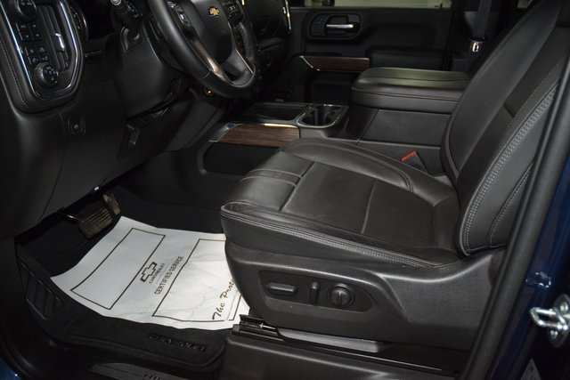 Used 2023 Chevrolet Silverado 2500 High Country w/ Z71 Off-Road Package image 43