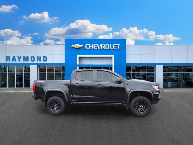 Used 2022 Chevrolet Colorado ZR2 w/ ZR2 Midnight Special Edition AWD/4WD image 2