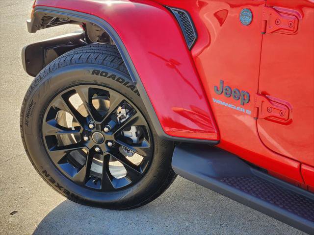 Certified 2025 Jeep Wrangler Sahara image 17