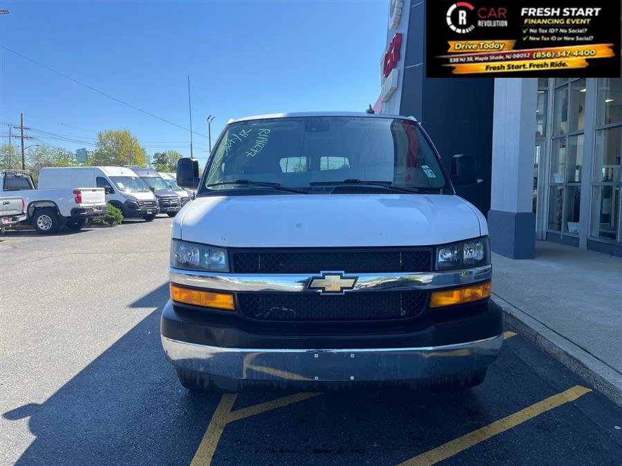 Used 2024 Chevrolet Express 3500 LT w/ LT Preferred Equipment Group RWD image 2