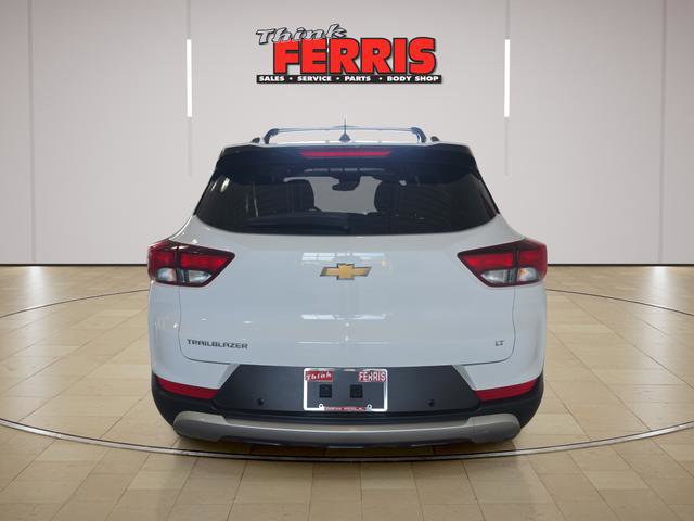 Used 2021 Chevrolet TrailBlazer LT w/ Driver Confidence Package FWD image 6