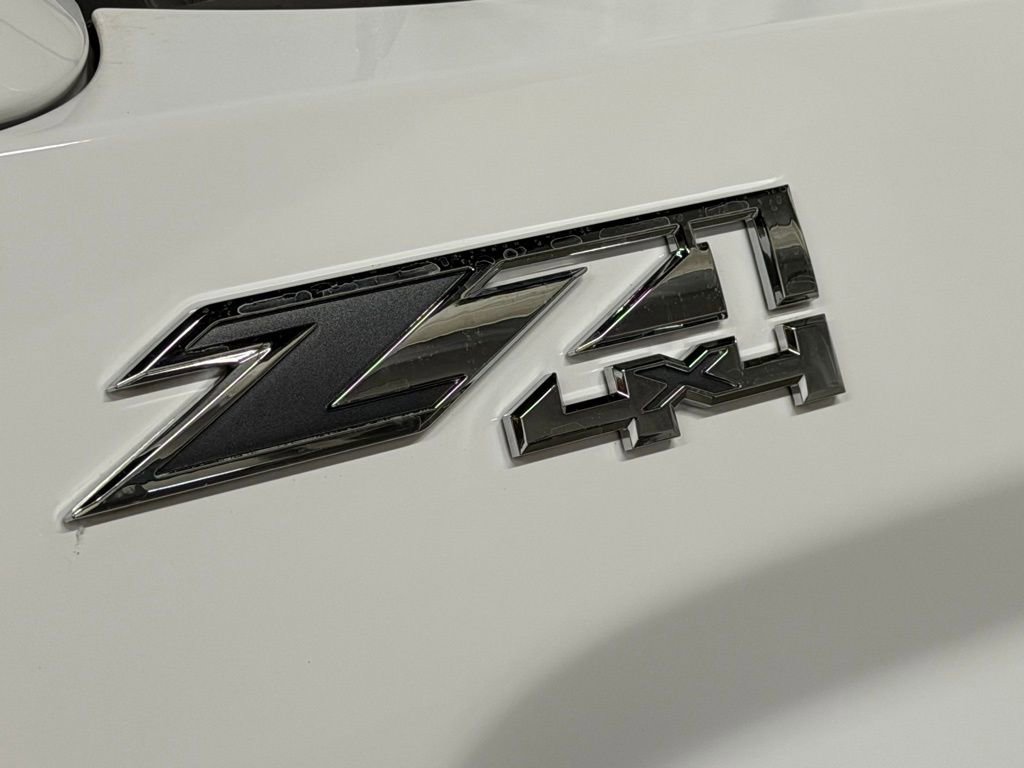 Used 2017 GMC Sierra 1500 SLE image 10