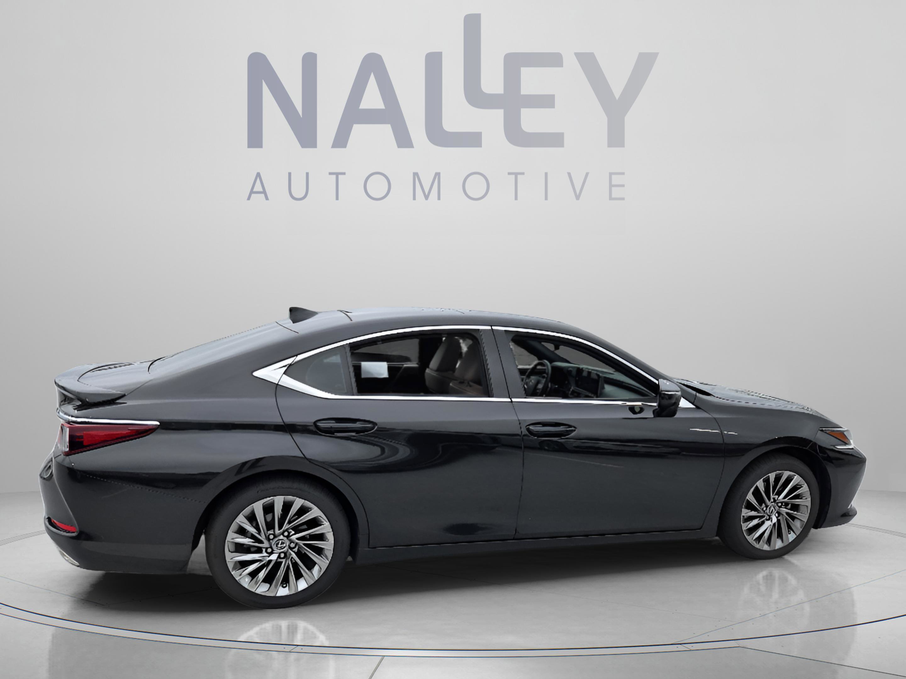 Certified 2024 Lexus ES 350 Ultra Luxury w/ Accessory Package (Z2) FWD image 6