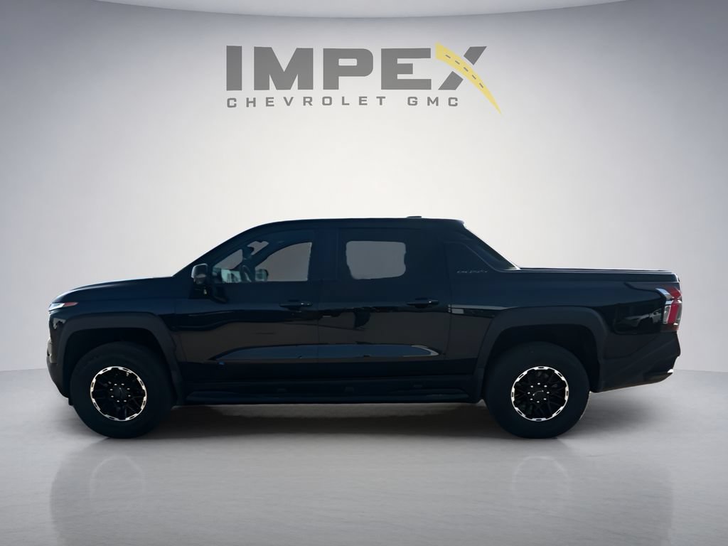 Used 2026 Chevrolet Silverado EV Trail Boss AWD/4WD image 2