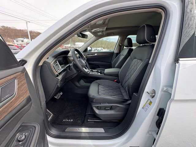 New 2026 Volkswagen Atlas SEL Premium R-Line image 32