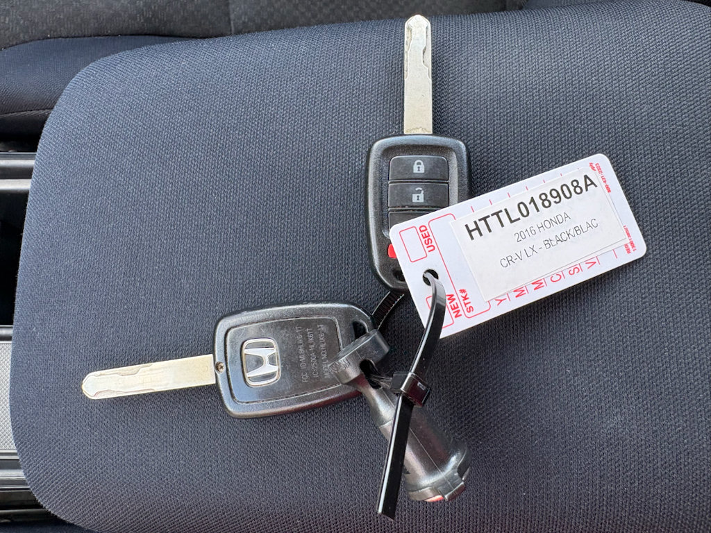 Used 2016 Honda CR-V LX image 29
