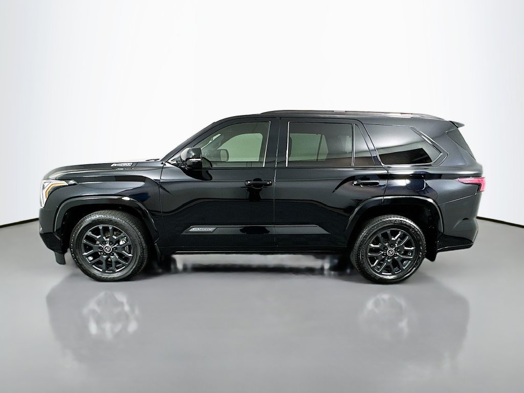 Certified 2024 Toyota Sequoia Platinum AWD/4WD image 8