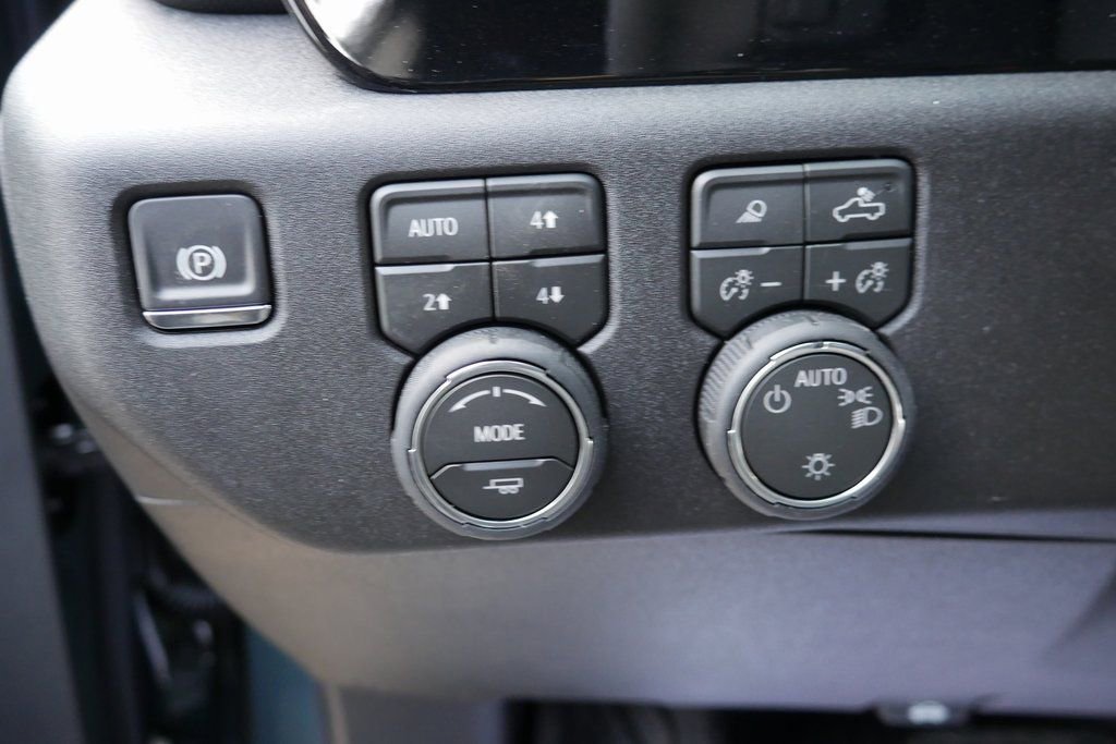 New 2026 Chevrolet Silverado 1500 LT w/ Z71 Off-Road Package image 11