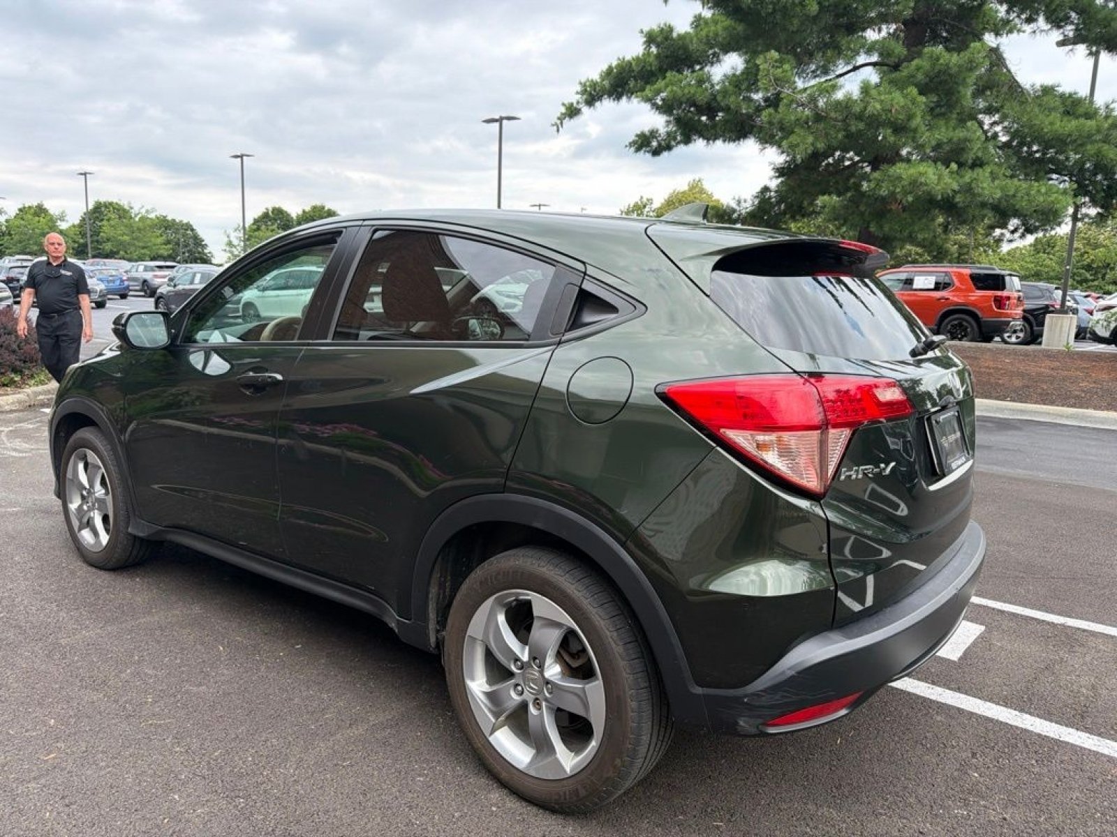 Used 2017 Honda HR-V EX image 5