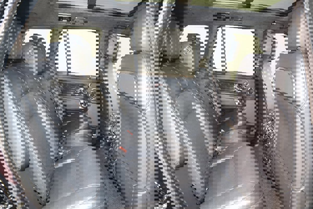 Used 2020 Land Rover Range Rover Autobiography image 14