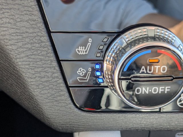 New 2026 Mitsubishi Outlander SEL FWD image 29