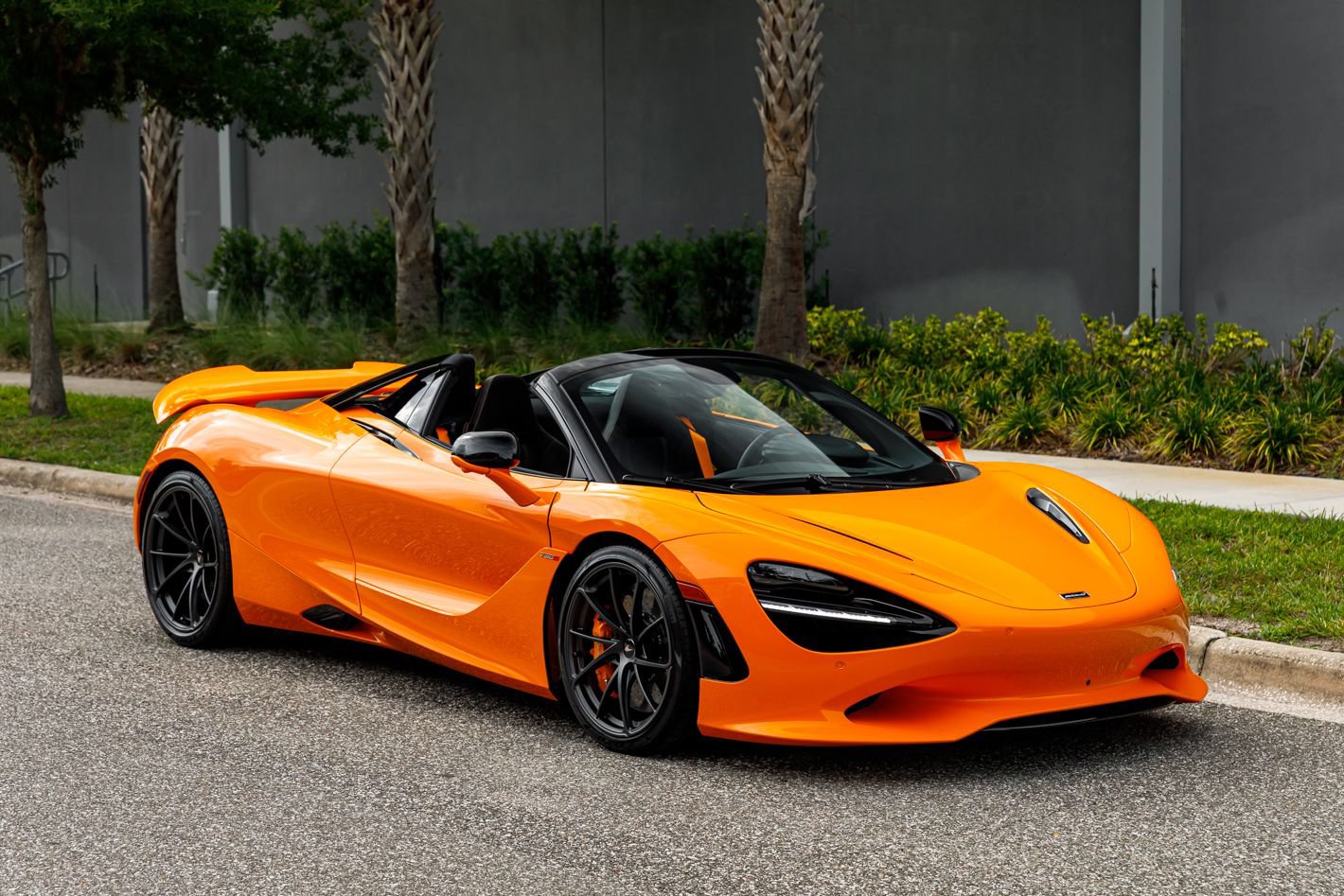New 2027 McLaren 750S Spider RWD image 1