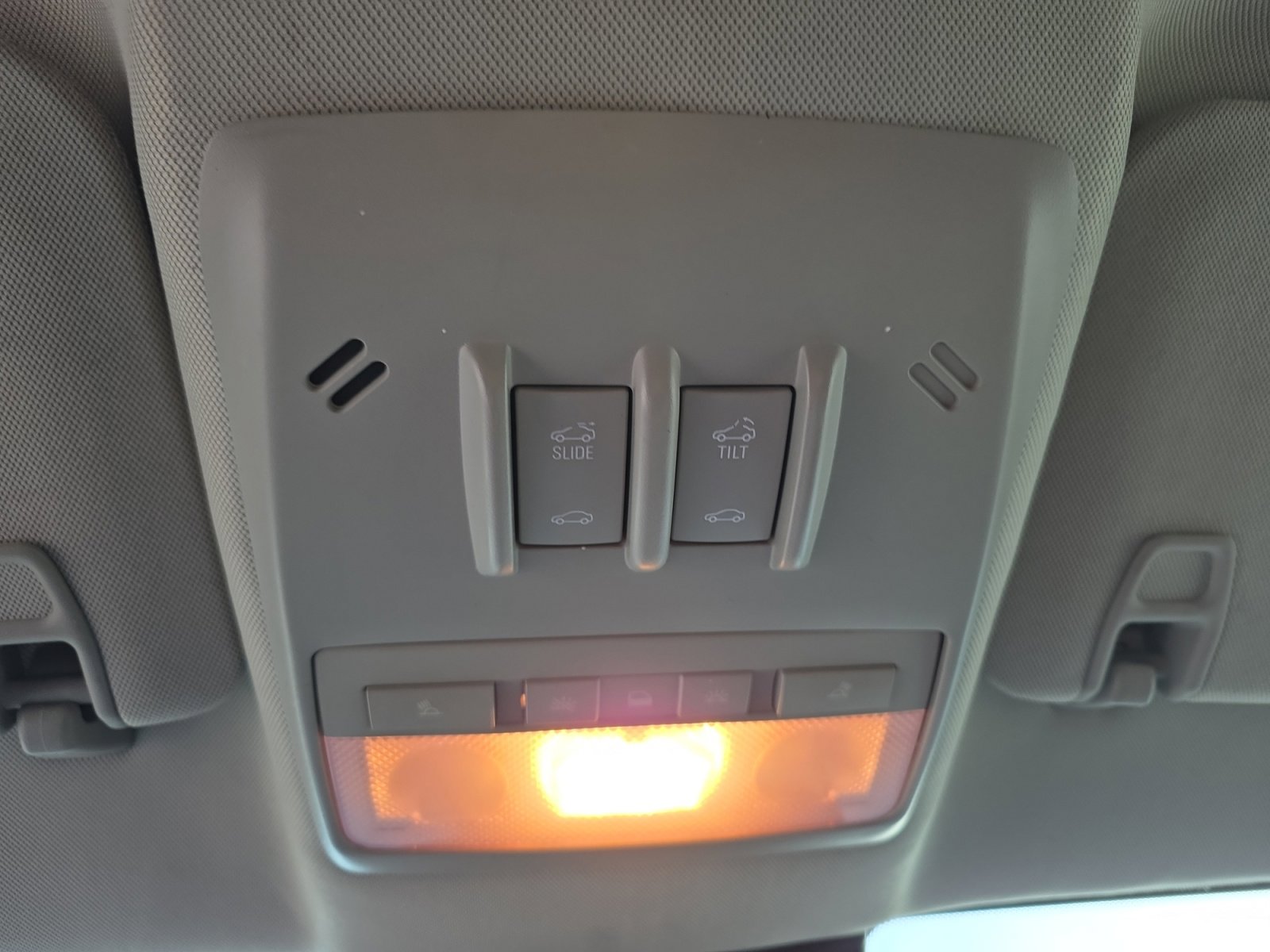 Used 2016 Buick Encore Sport Touring image 21