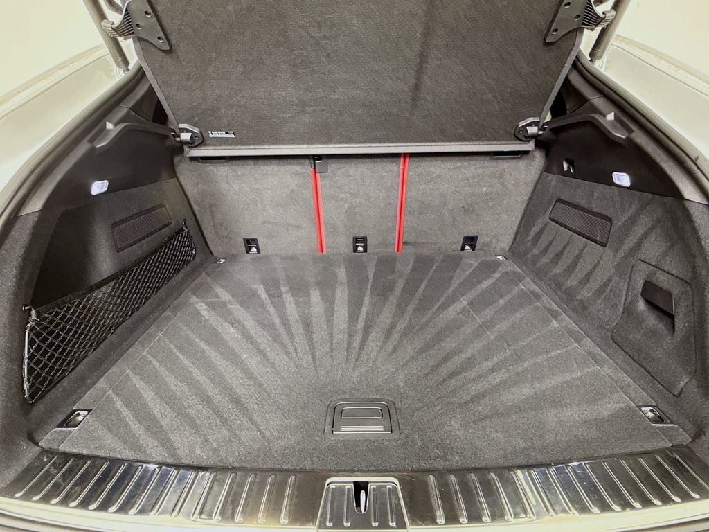 Certified 2023 Porsche Cayenne Platinum Edition w/ Premium Package Plus (PIA) image 28