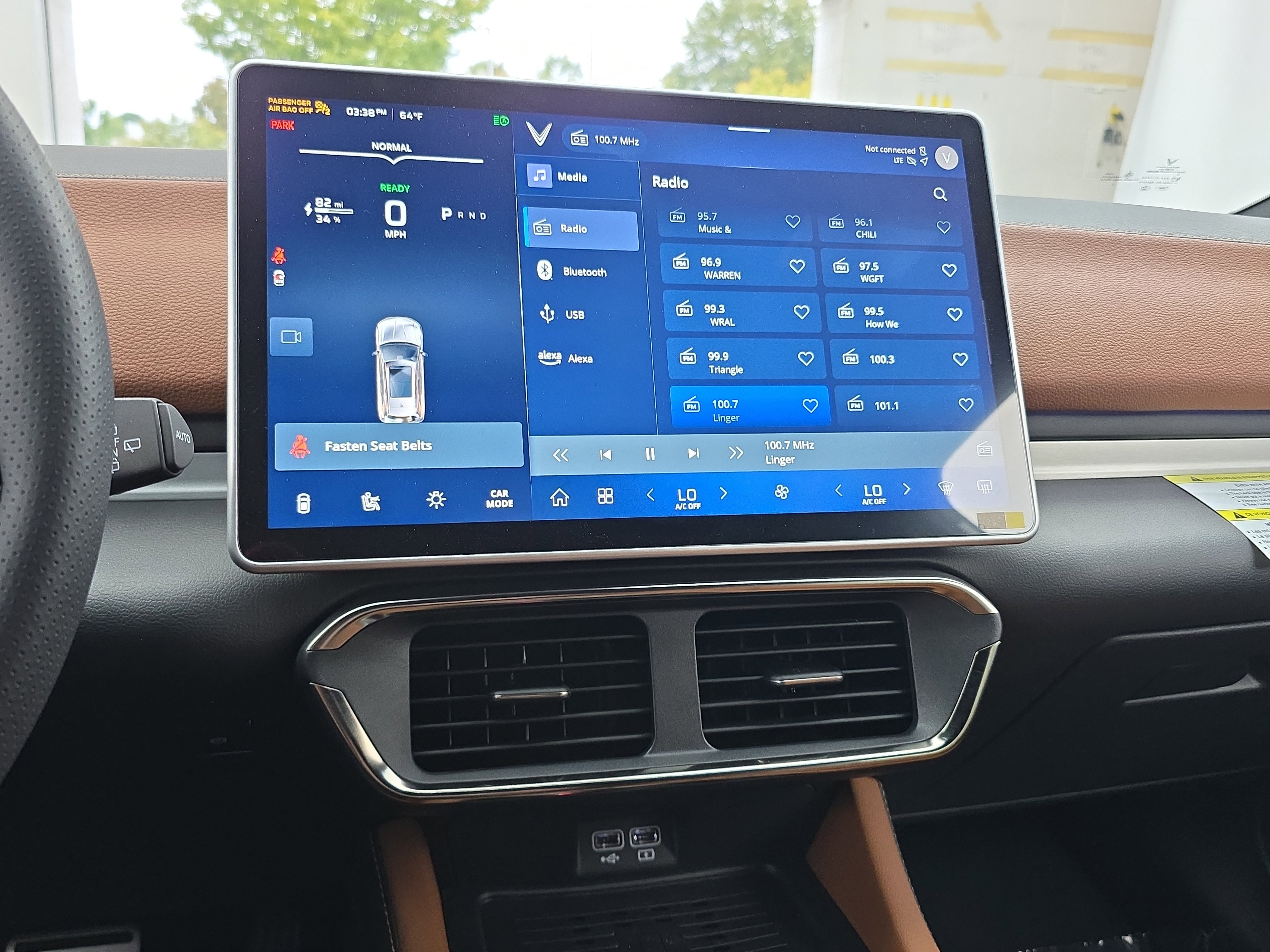 New 2025 VinFast VF 8 Plus image 20