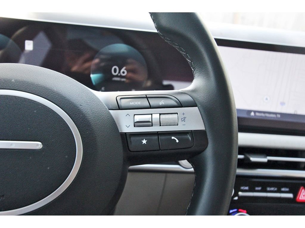 Used 2025 Hyundai Tucson SEL FWD image 20