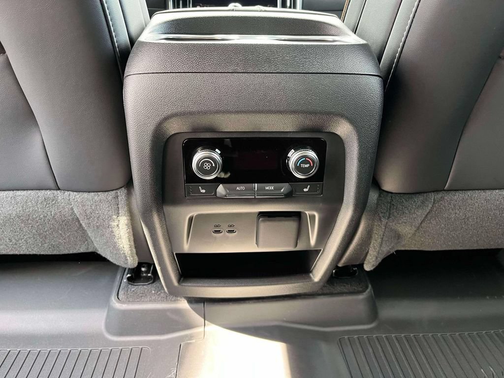 New 2027 GMC Acadia AT4 w/ AT4 Reserve Package AWD/4WD image 14