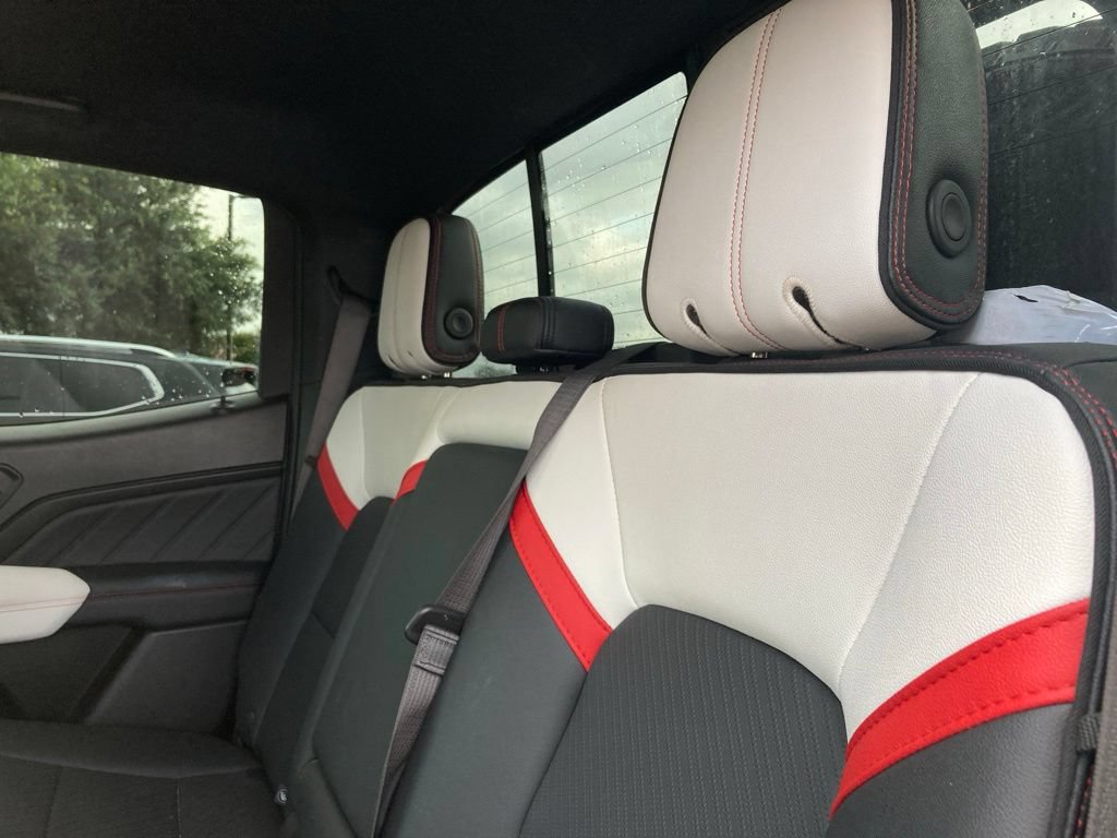Used 2024 GMC Canyon AT4X w/ AT4X AEV Edition AWD/4WD image 11