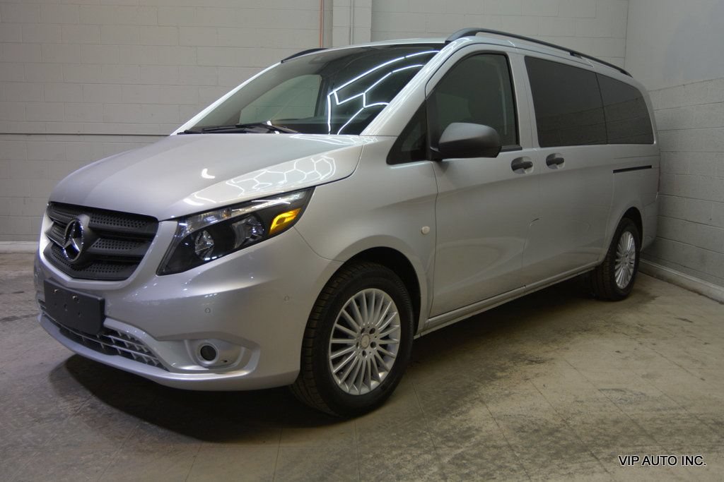 Used 2017 Mercedes-Benz Metris Passenger image 2