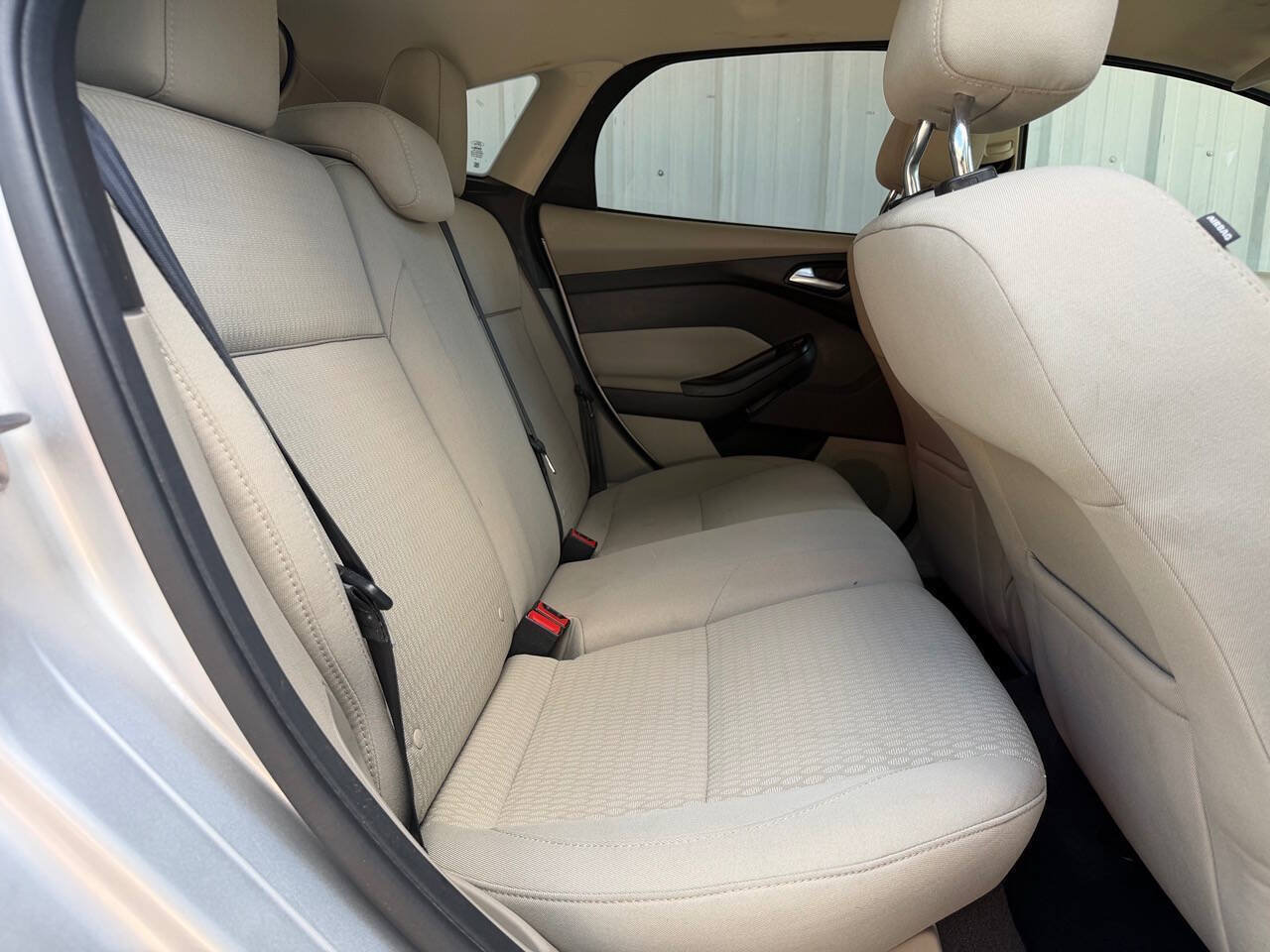 Used 2012 Ford Focus SEL FWD image 15