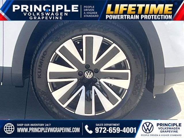 New 2027 Volkswagen Atlas SE FWD image 3