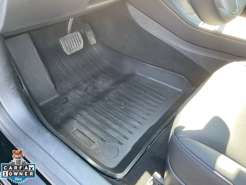 Used 2023 Tesla Model 3 Standard Range image 21