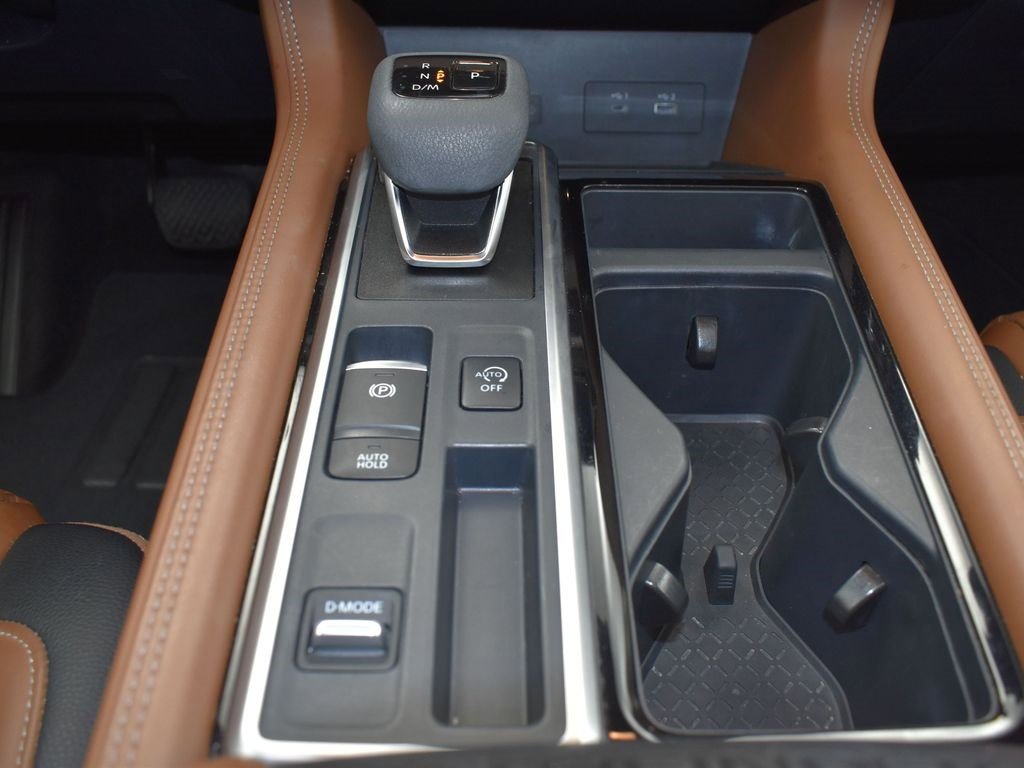 Used 2024 Nissan Pathfinder Platinum w/ Cargo Package image 30