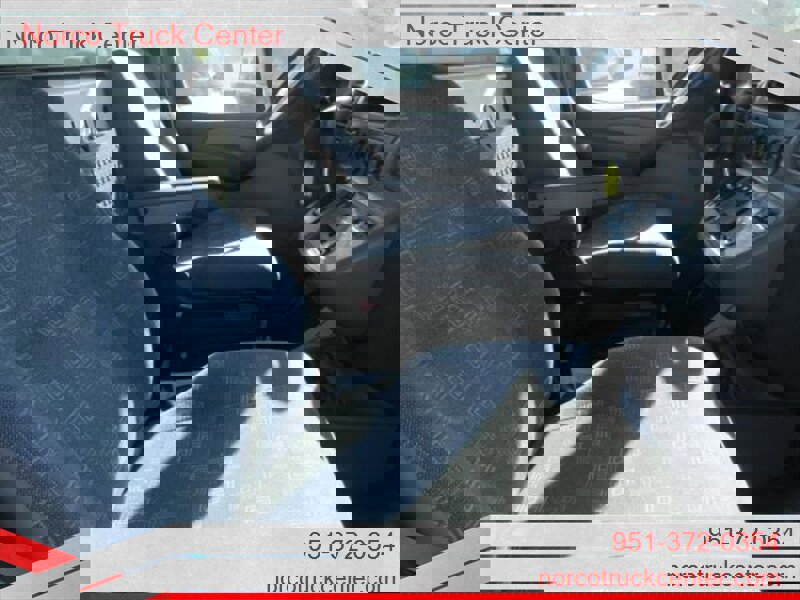 Used 2005 Dodge Sprinter 2500 image 8