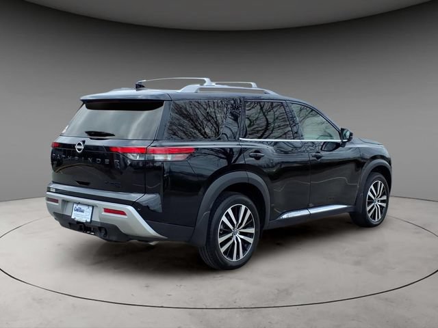 Certified 2025 Nissan Pathfinder Platinum w/ Black Appearance Package AWD/4WD image 9