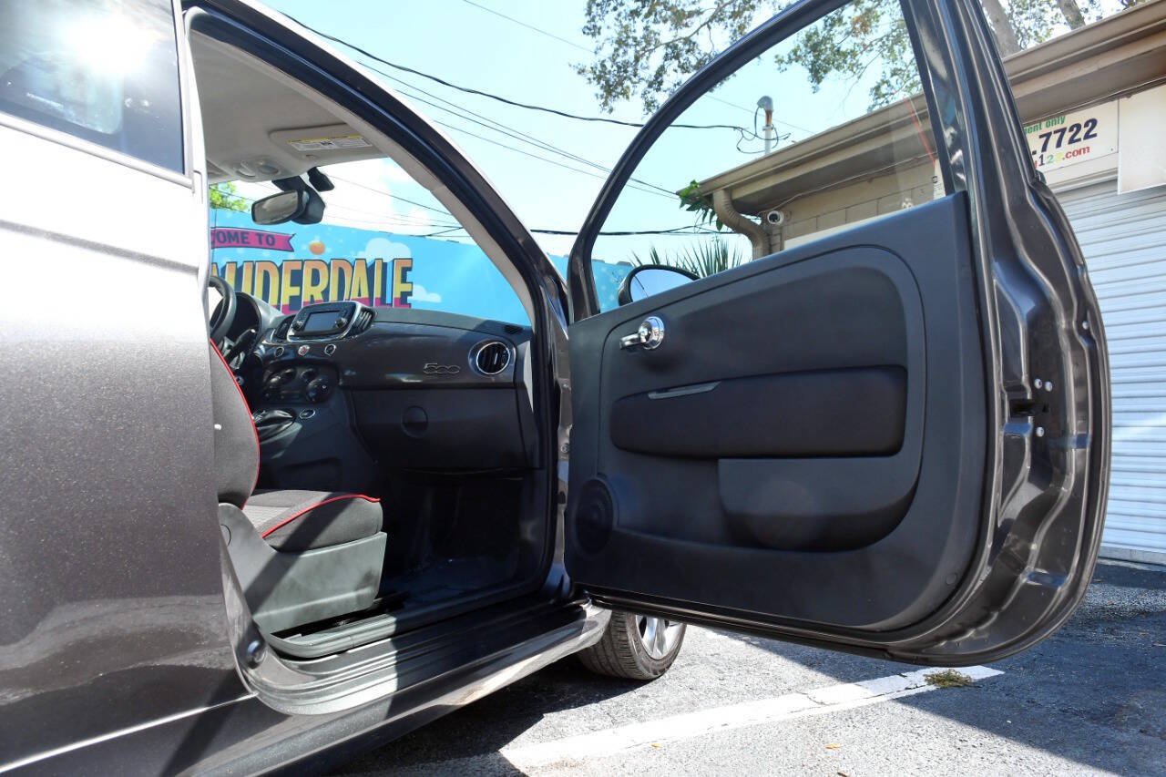 Used 2017 FIAT 500 Pop w/ Sport Appearance Package FWD image 35