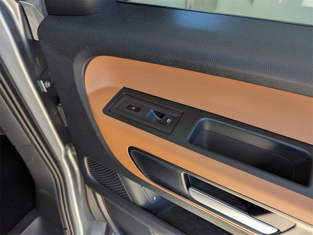 New 2025 Volkswagen ID. Buzz Pro S Plus image 37
