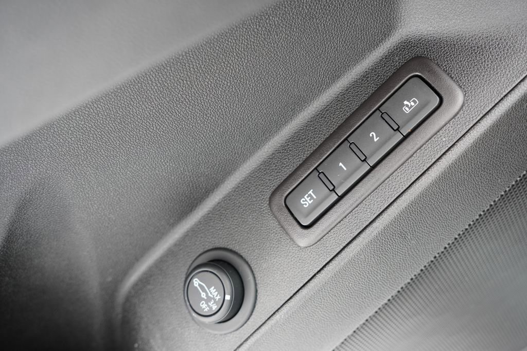 Certified 2022 Chevrolet Equinox Premier image 24