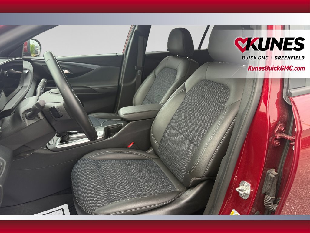 Used 2024 Buick Envista Preferred w/ Convenience I Package FWD image 23