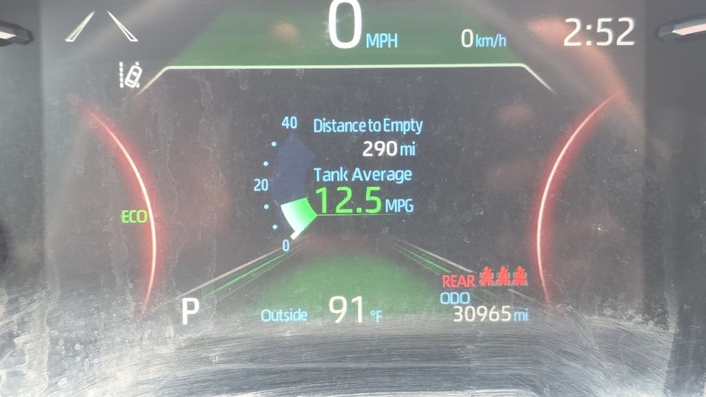 Used 2023 Toyota RAV4 LE FWD image 28