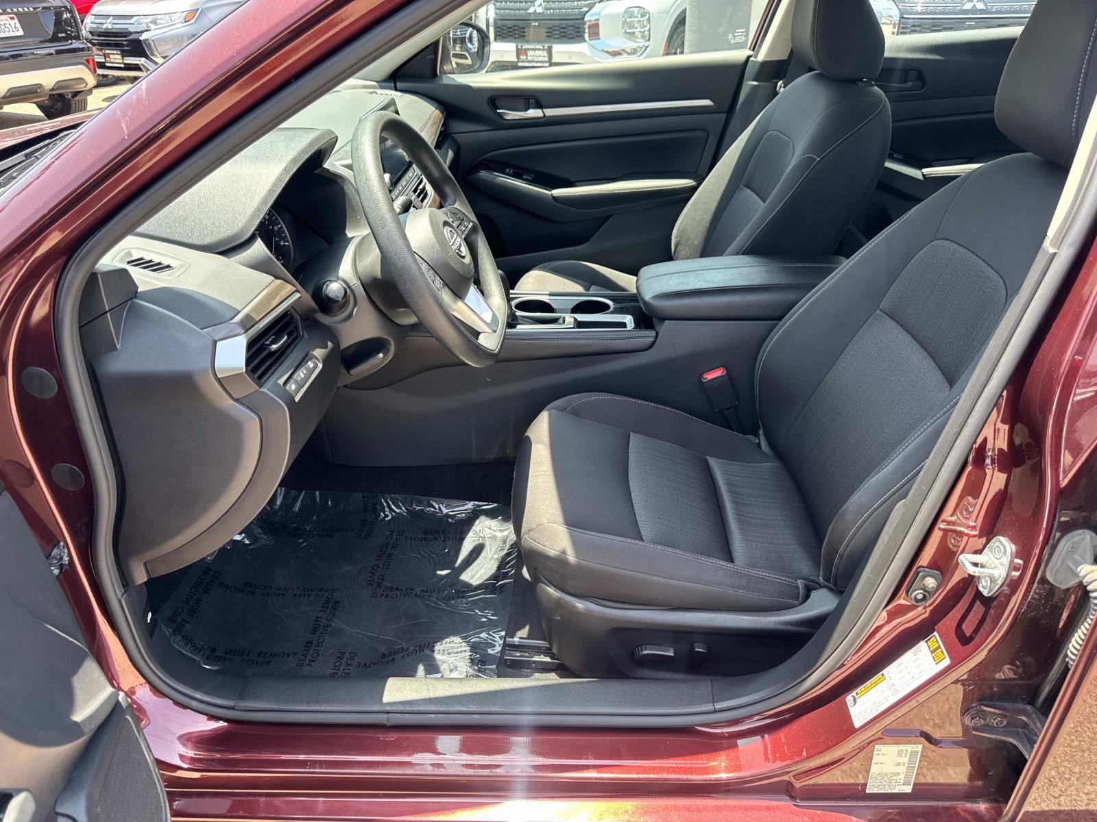 Used 2023 Nissan Altima 2.5 SV image 14