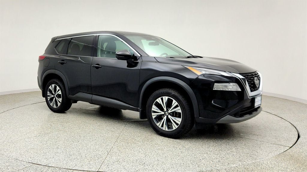 Used 2021 Nissan Rogue SV AWD/4WD image 3