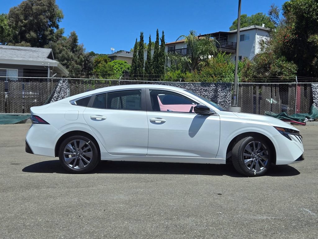 New 2026 Nissan Sentra SL w/ Floor Mat Package FWD image 3