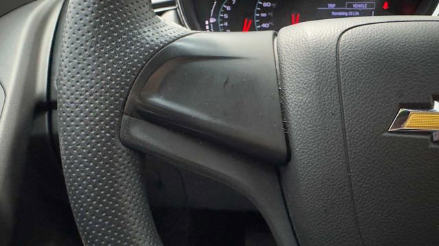 Used 2020 Chevrolet Trax LS image 28
