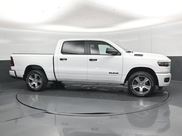 New 2027 RAM 1500 Express AWD/4WD image 34