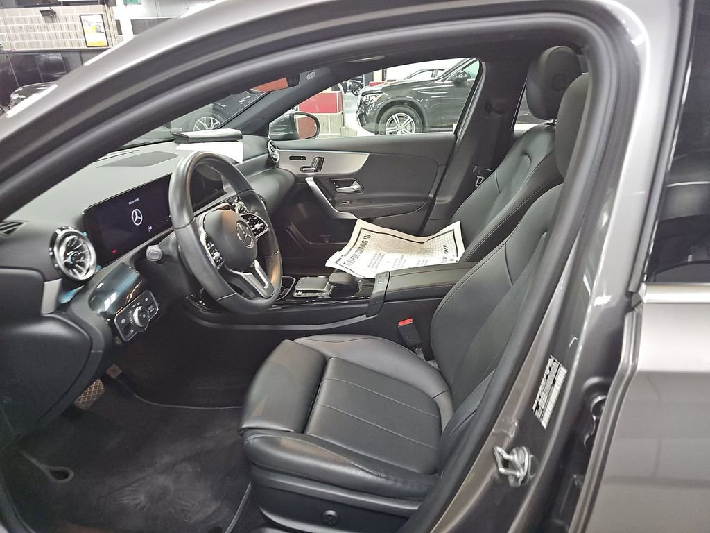 Used 2022 Mercedes-Benz A 220 4MATIC image 3