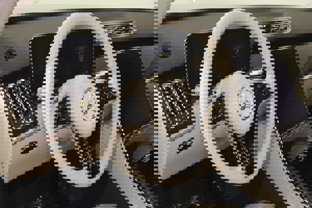 Used 2021 Mercedes-Benz S 580 4MATIC Sedan image 6