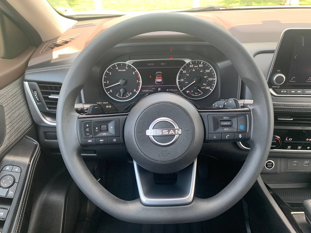 Used 2023 Nissan Rogue SV AWD/4WD image 11