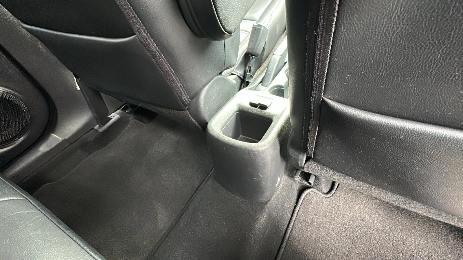 Used 2018 Nissan Kicks SR w/ Premium Package image 26