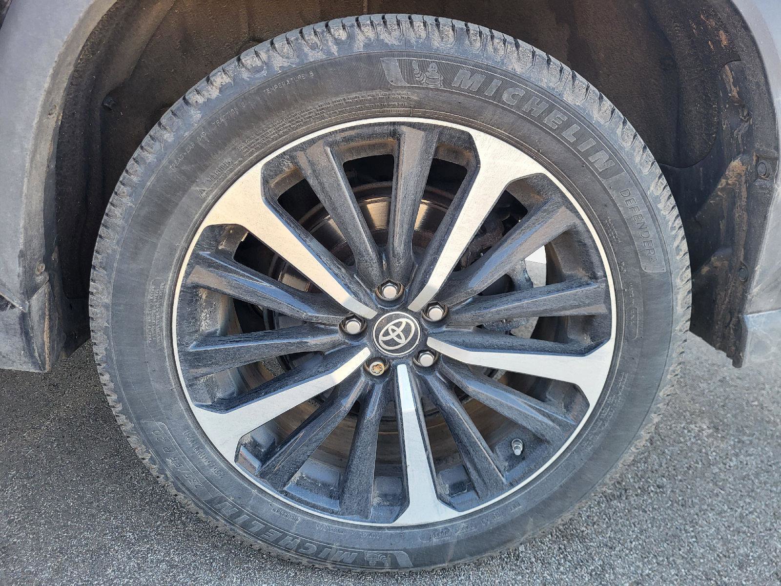 Used 2021 Toyota Highlander XSE image 16