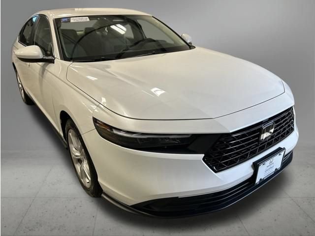 Certified 2024 Honda Accord LX image 9