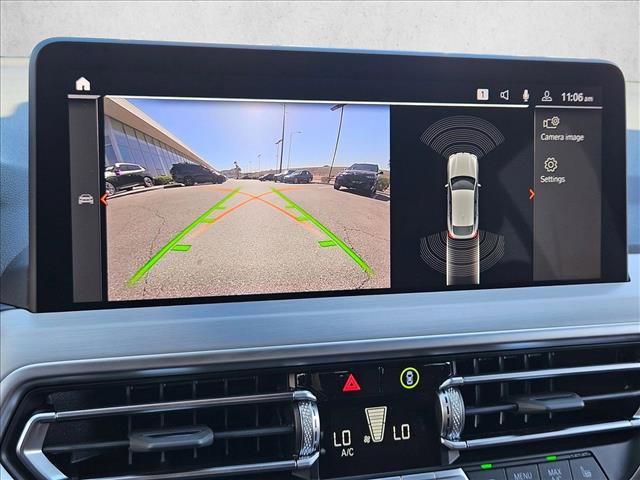 Used 2025 BMW X4 xDrive30i w/ M Sport Package image 14