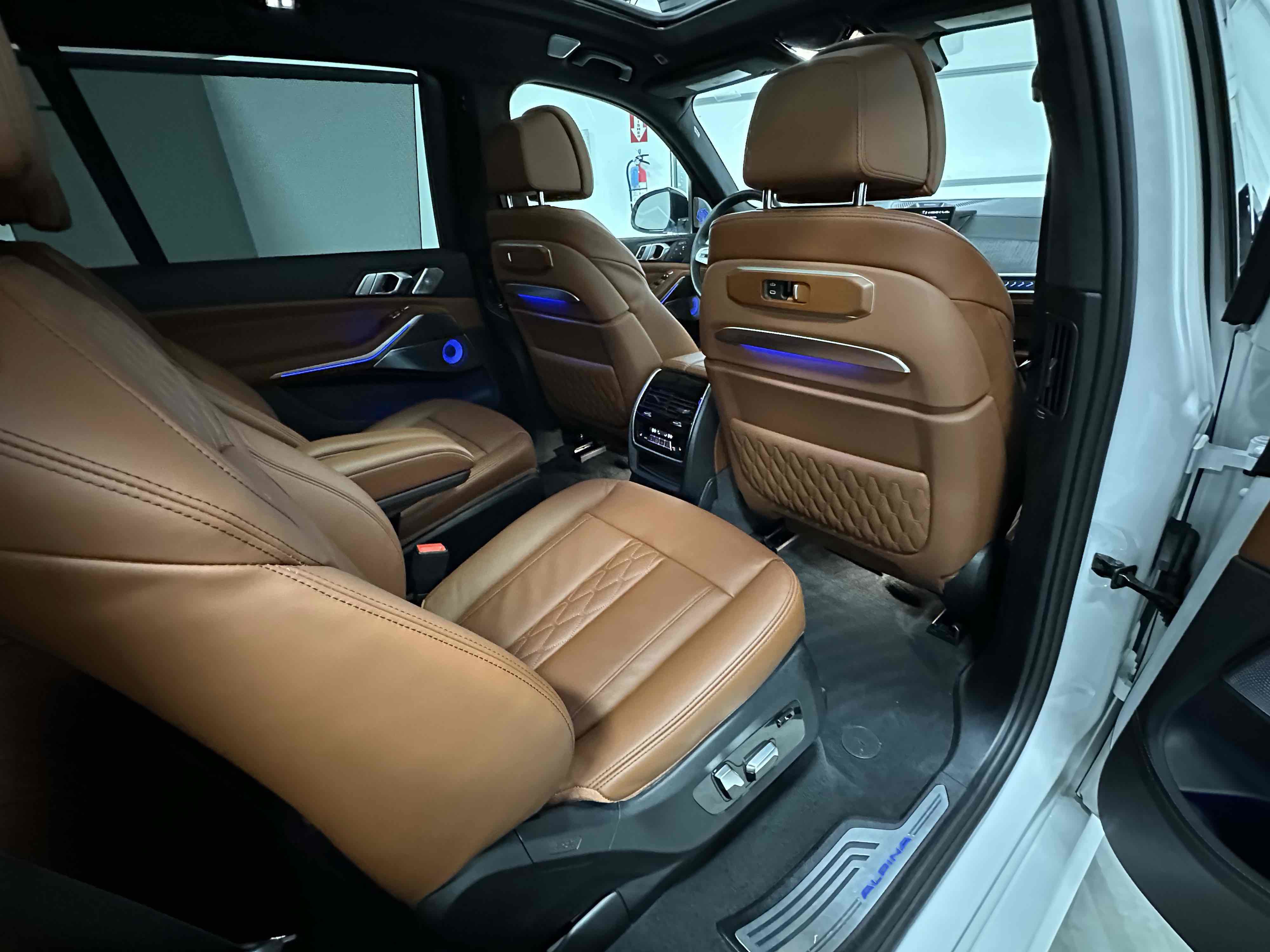 Used 2025 BMW ALPINA XB7 AWD/4WD image 60