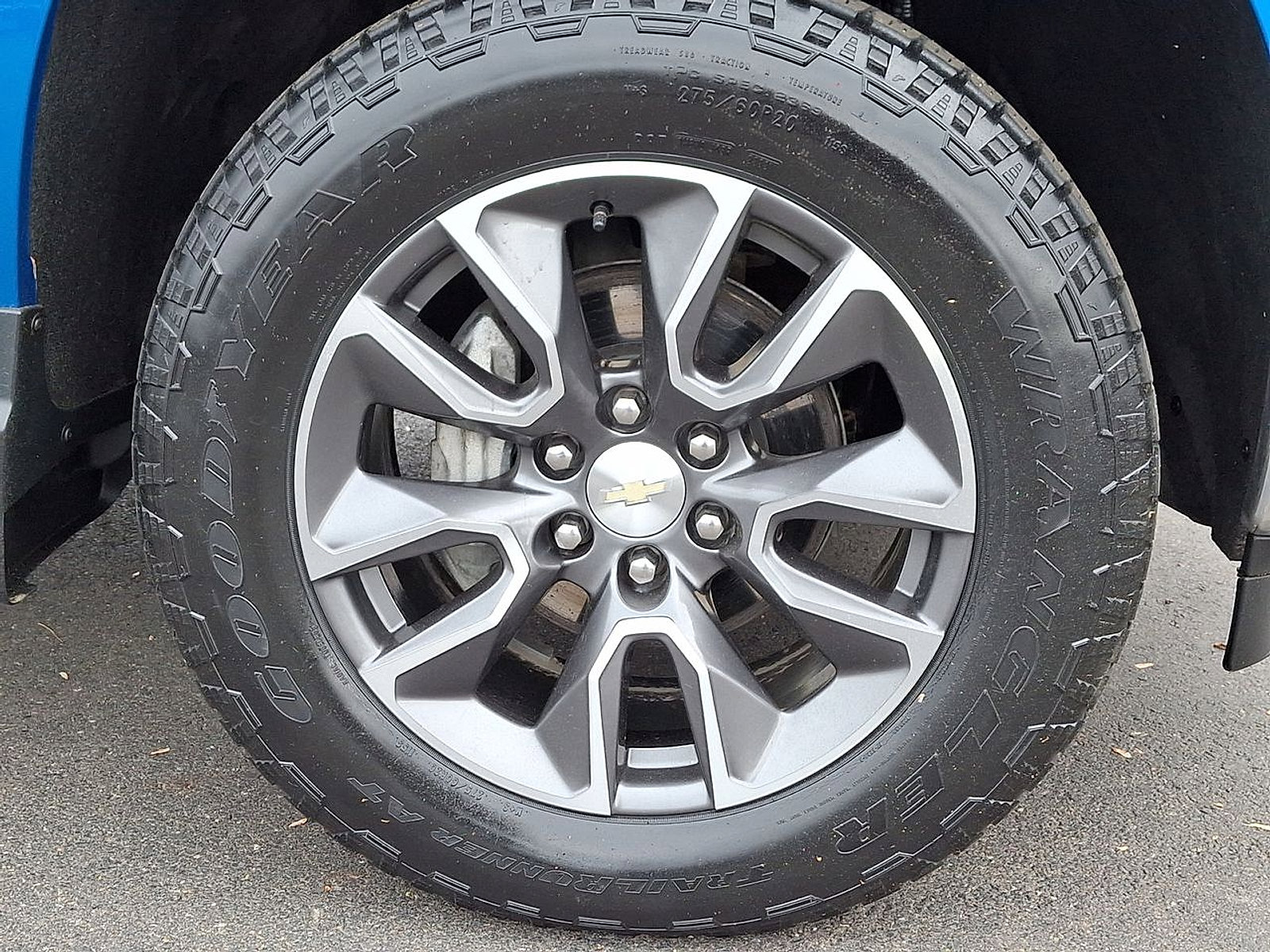 Certified 2022 Chevrolet Silverado 1500 LT w/ Z71 Off-Road Package AWD/4WD image 24
