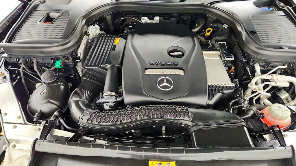 Used 2019 Mercedes-Benz GLC 350e 4MATIC image 26