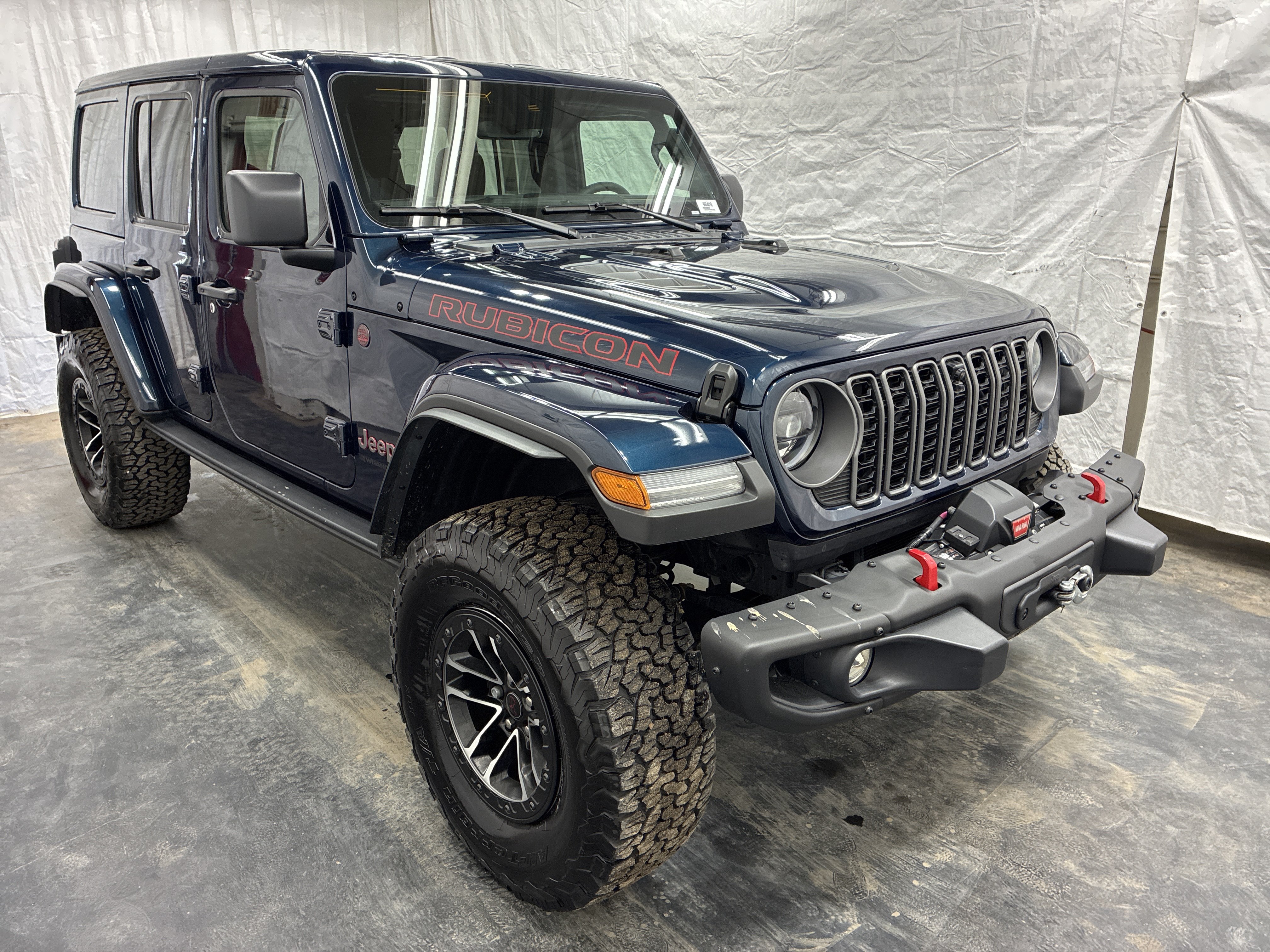 Certified 2025 Jeep Wrangler Unlimited Rubicon AWD/4WD image 4